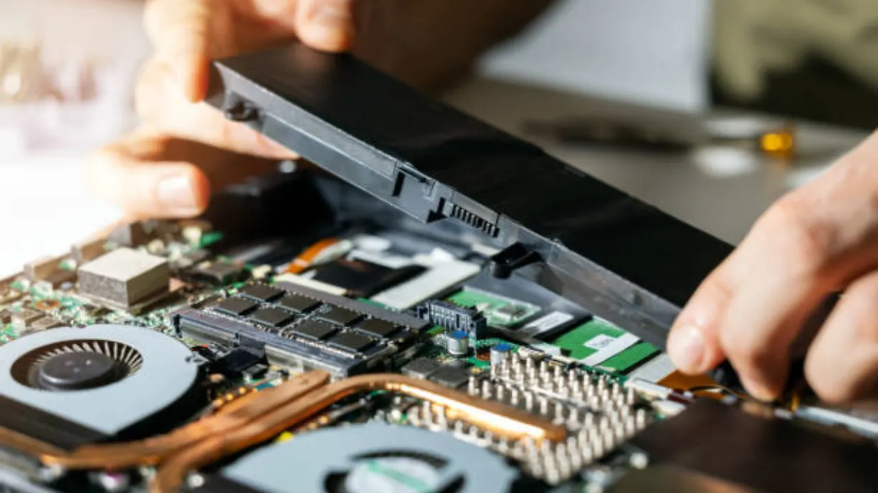 Laptop battery removed out of from its back