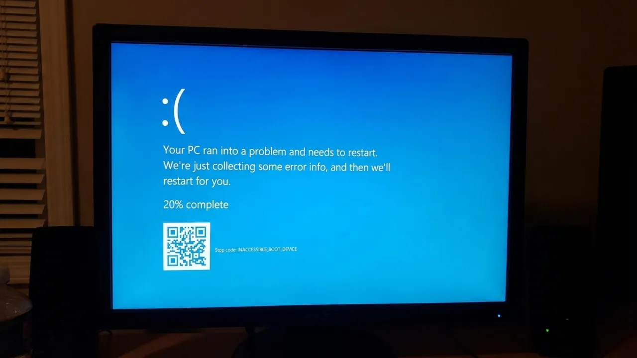 Windows blue screen of death with INACCESSIBLE_BOOT_DEVICE stop code error.